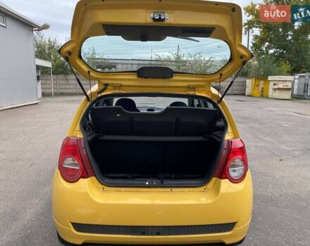 Желтый Шевроле Авео, объемом двигателя 1.2 л и пробегом 188 тыс. км за 3950 $, фото 12 на Automoto.ua