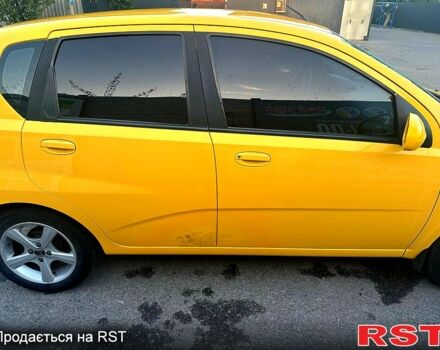 Жовтий Шевроле Авео, об'ємом двигуна 1.2 л та пробігом 200 тис. км за 4500 $, фото 4 на Automoto.ua