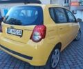 Желтый Шевроле Авео, объемом двигателя 1.21 л и пробегом 145 тыс. км за 4250 $, фото 5 на Automoto.ua