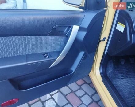 Желтый Шевроле Авео, объемом двигателя 1.21 л и пробегом 145 тыс. км за 4250 $, фото 20 на Automoto.ua