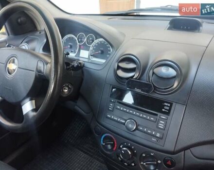 Желтый Шевроле Авео, объемом двигателя 1.21 л и пробегом 145 тыс. км за 4250 $, фото 24 на Automoto.ua