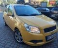 Желтый Шевроле Авео, объемом двигателя 1.21 л и пробегом 140 тыс. км за 3890 $, фото 1 на Automoto.ua