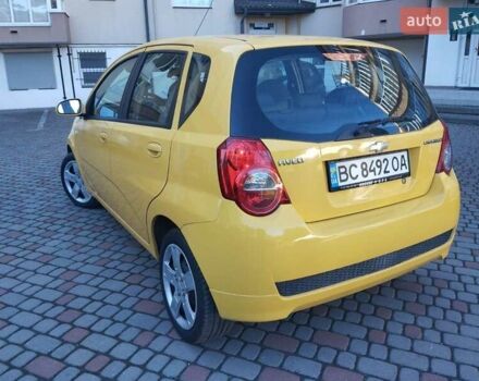 Желтый Шевроле Авео, объемом двигателя 1.21 л и пробегом 145 тыс. км за 4250 $, фото 12 на Automoto.ua