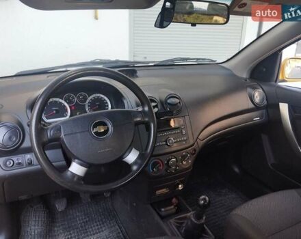 Желтый Шевроле Авео, объемом двигателя 1.21 л и пробегом 145 тыс. км за 4250 $, фото 28 на Automoto.ua