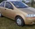 Желтый Шевроле Авео, объемом двигателя 1.4 л и пробегом 260 тыс. км за 1500 $, фото 4 на Automoto.ua