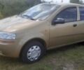 Желтый Шевроле Авео, объемом двигателя 1.4 л и пробегом 260 тыс. км за 1500 $, фото 3 на Automoto.ua
