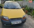 Желтый Шевроле Авео, объемом двигателя 1.5 л и пробегом 243 тыс. км за 2100 $, фото 1 на Automoto.ua