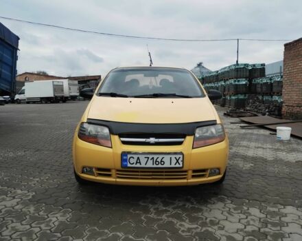 Желтый Шевроле Авео, объемом двигателя 1.5 л и пробегом 212 тыс. км за 2100 $, фото 6 на Automoto.ua