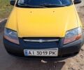 Желтый Шевроле Авео, объемом двигателя 1.5 л и пробегом 460 тыс. км за 1750 $, фото 1 на Automoto.ua