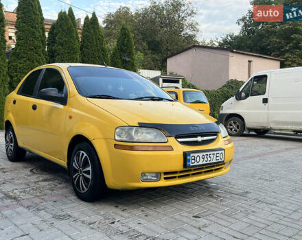 Желтый Шевроле Авео, объемом двигателя 1.5 л и пробегом 300 тыс. км за 1990 $, фото 13 на Automoto.ua