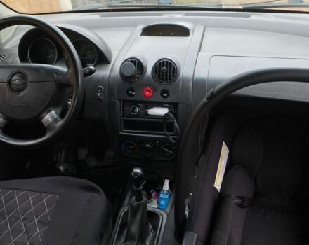 Желтый Шевроле Авео, объемом двигателя 1.5 л и пробегом 584 тыс. км за 2150 $, фото 6 на Automoto.ua