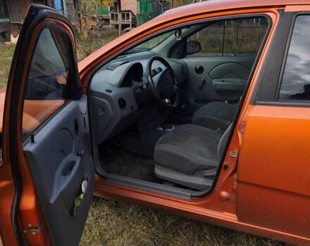 Желтый Шевроле Авео, объемом двигателя 1.5 л и пробегом 180 тыс. км за 2700 $, фото 6 на Automoto.ua