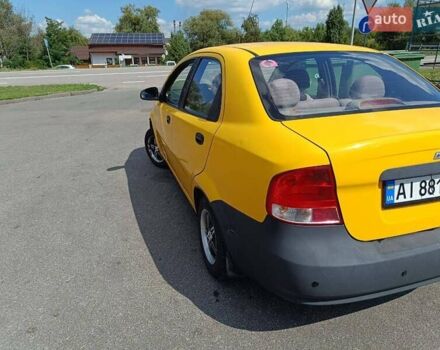 Жовтий Шевроле Авео, об'ємом двигуна 1.5 л та пробігом 200 тис. км за 1700 $, фото 2 на Automoto.ua
