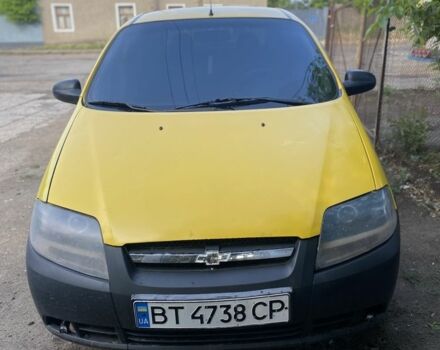 Желтый Шевроле Авео, объемом двигателя 1.5 л и пробегом 350 тыс. км за 2000 $, фото 1 на Automoto.ua