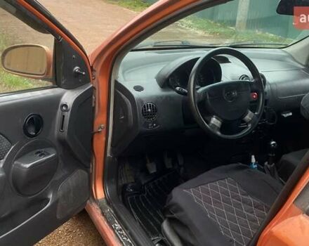 Желтый Шевроле Авео, объемом двигателя 1.5 л и пробегом 584 тыс. км за 2150 $, фото 7 на Automoto.ua