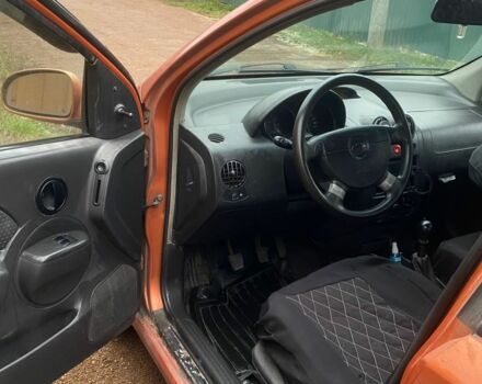 Желтый Шевроле Авео, объемом двигателя 1.5 л и пробегом 584 тыс. км за 2150 $, фото 4 на Automoto.ua