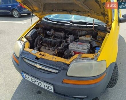 Жовтий Шевроле Авео, об'ємом двигуна 1.5 л та пробігом 200 тис. км за 1700 $, фото 1 на Automoto.ua