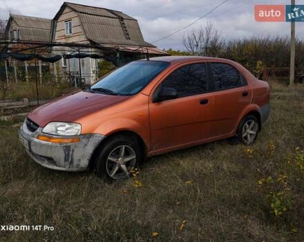 Желтый Шевроле Авео, объемом двигателя 1.5 л и пробегом 180 тыс. км за 2700 $, фото 1 на Automoto.ua