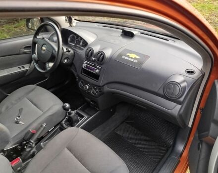 Жовтий Шевроле Авео, об'ємом двигуна 1.5 л та пробігом 106 тис. км за 4550 $, фото 6 на Automoto.ua