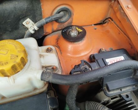 Жовтий Шевроле Авео, об'ємом двигуна 1.5 л та пробігом 106 тис. км за 4550 $, фото 11 на Automoto.ua