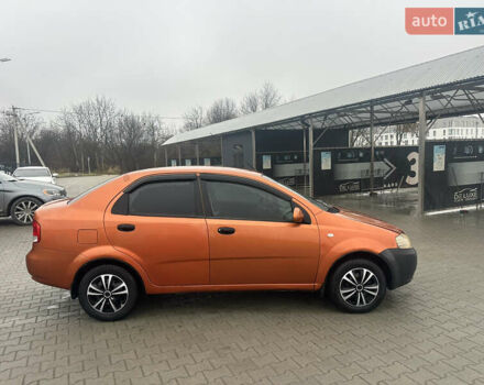 Желтый Шевроле Авео, объемом двигателя 1.5 л и пробегом 206 тыс. км за 1790 $, фото 12 на Automoto.ua