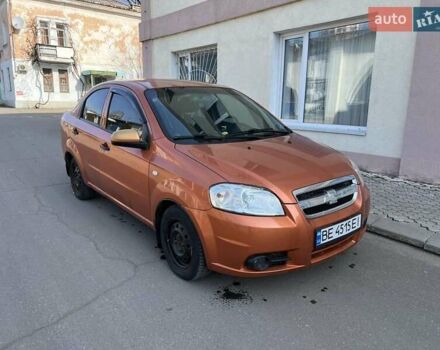 Желтый Шевроле Авео, объемом двигателя 1.5 л и пробегом 118 тыс. км за 4100 $, фото 5 на Automoto.ua