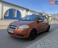 Желтый Шевроле Авео, объемом двигателя 1.5 л и пробегом 118 тыс. км за 4300 $, фото 1 на Automoto.ua