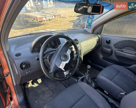 Жовтий Шевроле Авео, об'ємом двигуна 1.5 л та пробігом 179 тис. км за 1250 $, фото 14 на Automoto.ua