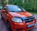 Желтый Шевроле Авео, объемом двигателя 1.5 л и пробегом 295 тыс. км за 2700 $, фото 1 на Automoto.ua