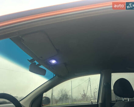 Желтый Шевроле Авео, объемом двигателя 1.5 л и пробегом 206 тыс. км за 1790 $, фото 7 на Automoto.ua