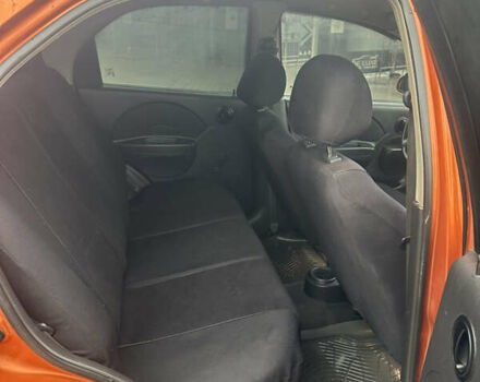 Желтый Шевроле Авео, объемом двигателя 1.5 л и пробегом 206 тыс. км за 1790 $, фото 19 на Automoto.ua