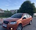 Желтый Шевроле Авео, объемом двигателя 1.6 л и пробегом 183 тыс. км за 3850 $, фото 1 на Automoto.ua