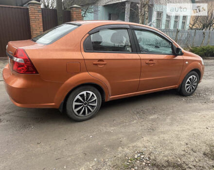 Жовтий Шевроле Авео, об'ємом двигуна 1.6 л та пробігом 180 тис. км за 4500 $, фото 3 на Automoto.ua