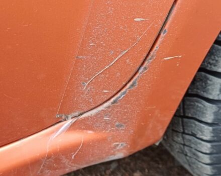 Желтый Шевроле Авео, объемом двигателя 1.6 л и пробегом 175 тыс. км за 3800 $, фото 5 на Automoto.ua