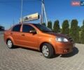 Желтый Шевроле Авео, объемом двигателя 1.5 л и пробегом 231 тыс. км за 3000 $, фото 1 на Automoto.ua