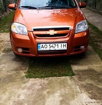 Жовтий Шевроле Авео, об'ємом двигуна 1.6 л та пробігом 200 тис. км за 3300 $, фото 1 на Automoto.ua