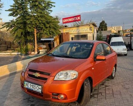 Желтый Шевроле Авео, объемом двигателя 1.6 л и пробегом 253 тыс. км за 4300 $, фото 3 на Automoto.ua