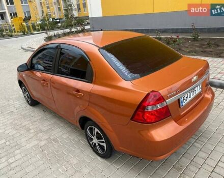 Желтый Шевроле Авео, объемом двигателя 1.6 л и пробегом 308 тыс. км за 2950 $, фото 9 на Automoto.ua