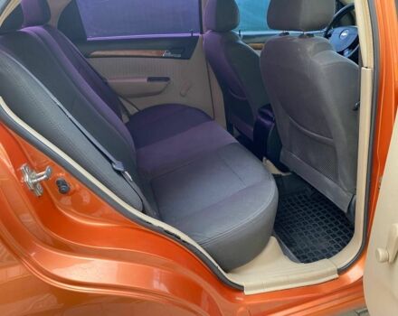 Жовтий Шевроле Авео, об'ємом двигуна 1.6 л та пробігом 308 тис. км за 2900 $, фото 17 на Automoto.ua