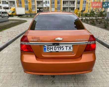 Желтый Шевроле Авео, объемом двигателя 1.6 л и пробегом 308 тыс. км за 2950 $, фото 7 на Automoto.ua