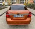 Желтый Шевроле Авео, объемом двигателя 1.6 л и пробегом 308 тыс. км за 2950 $, фото 7 на Automoto.ua