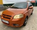 Желтый Шевроле Авео, объемом двигателя 1.6 л и пробегом 308 тыс. км за 2950 $, фото 2 на Automoto.ua