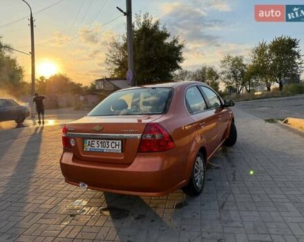 Желтый Шевроле Авео, объемом двигателя 1.6 л и пробегом 253 тыс. км за 4300 $, фото 6 на Automoto.ua