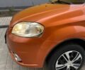 Желтый Шевроле Авео, объемом двигателя 1.6 л и пробегом 308 тыс. км за 2950 $, фото 3 на Automoto.ua