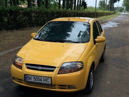 Жовтий Шевроле Авео, об'ємом двигуна 1.5 л та пробігом 236 тис. км за 1900 $, фото 1 на Automoto.ua