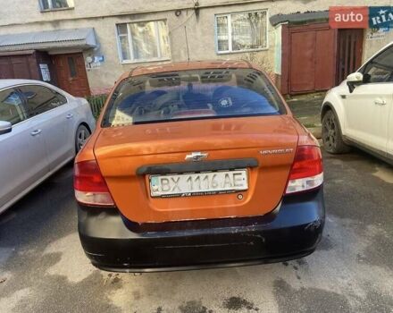Желтый Шевроле Авео, объемом двигателя 1.5 л и пробегом 300 тыс. км за 3000 $, фото 1 на Automoto.ua