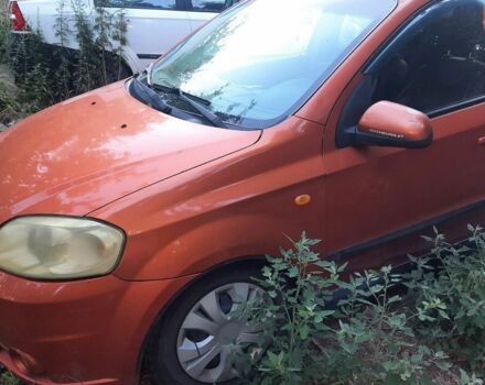 Желтый Шевроле Авео, объемом двигателя 1.6 л и пробегом 270 тыс. км за 1600 $, фото 1 на Automoto.ua