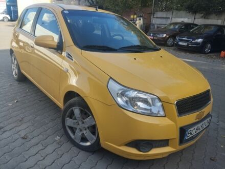Желтый Шевроле Авео, объемом двигателя 1.2 л и пробегом 140 тыс. км за 3900 $, фото 1 на Automoto.ua