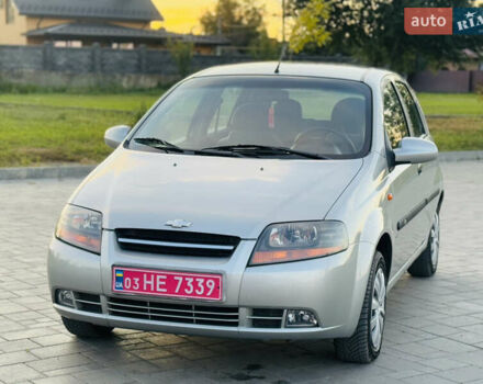 Серый Шевроле Авео, объемом двигателя 1.6 л и пробегом 161 тыс. км за 4499 $, фото 2 на Automoto.ua