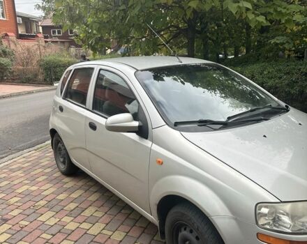 Серый Шевроле Авео, объемом двигателя 1.5 л и пробегом 200 тыс. км за 3200 $, фото 1 на Automoto.ua